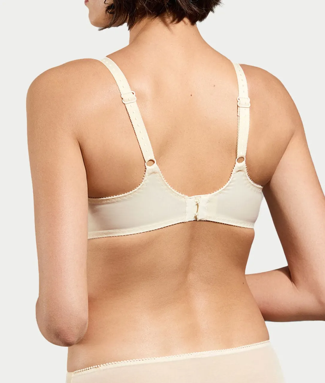 Tess Low Neck Bra