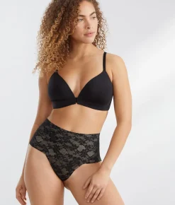 The Absolute Shaping Lace Thong