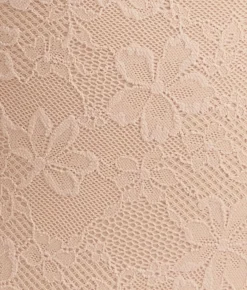 The Absolute Shaping Lace Thong