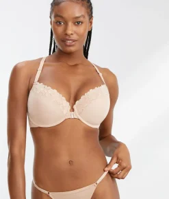 The Effortless Front-Close Lace Bra