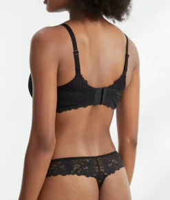 The Essential Lace Curvy Bralette