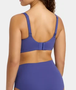 The Favorite Longline T-Shirt Bra