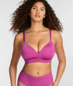 The Favorite Wire-Free Smoothing T-Shirt Bra