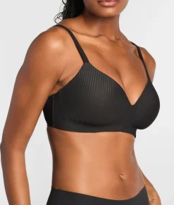 The Favorite Wire-Free Smoothing T-Shirt Bra