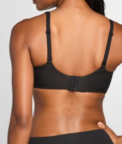 The Favorite Wire-Free Smoothing T-Shirt Bra
