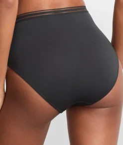 The Modal High-Leg Brief