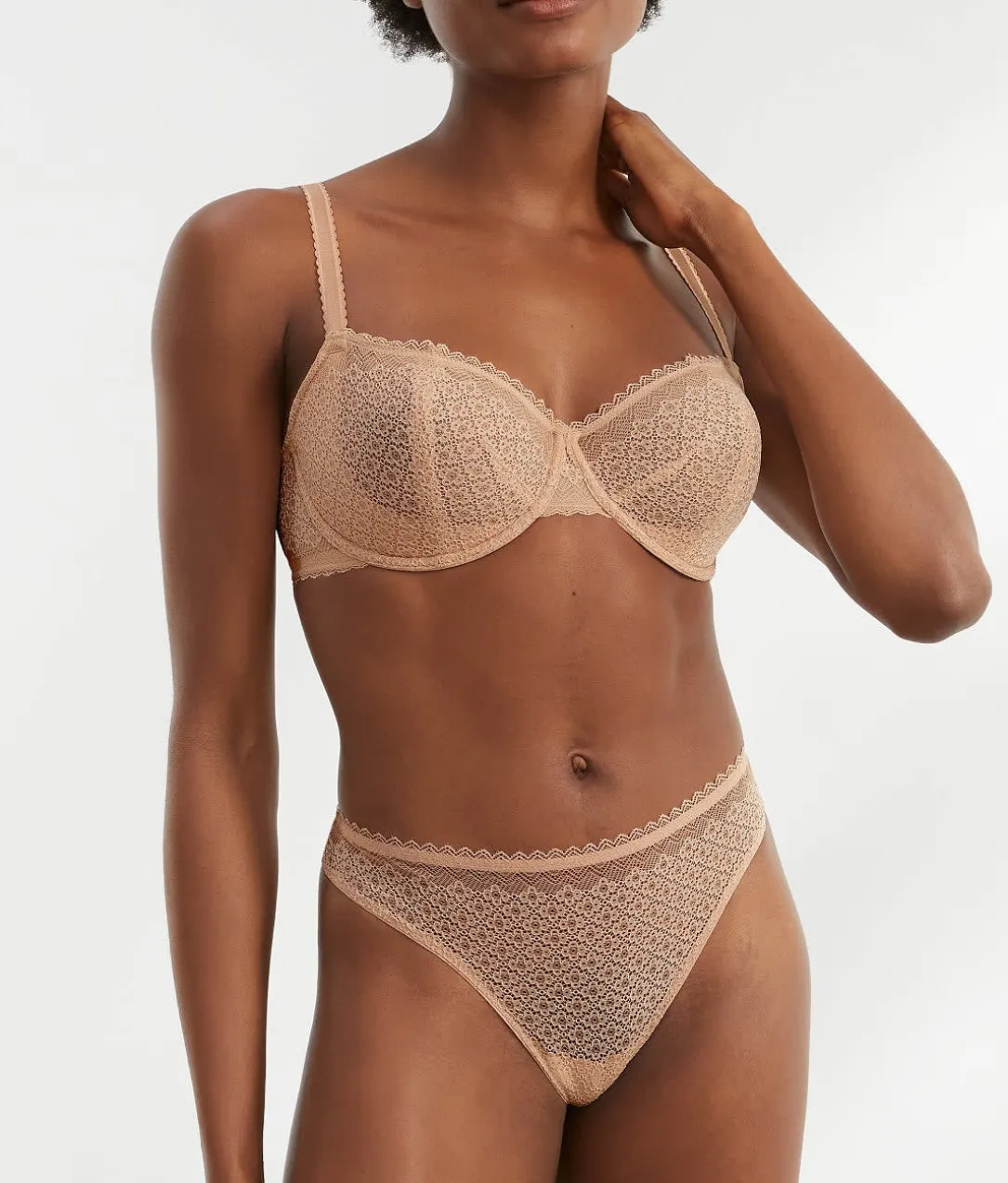The Push-Up Without Padding Bra