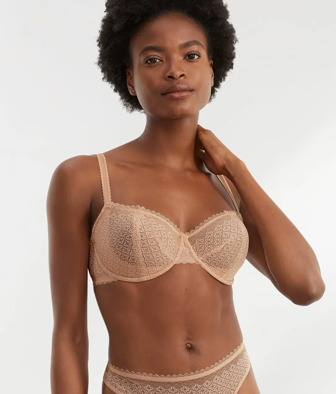The Push-Up Without Padding Bra