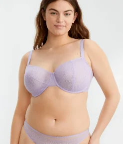 The Push-Up Without Padding Bra