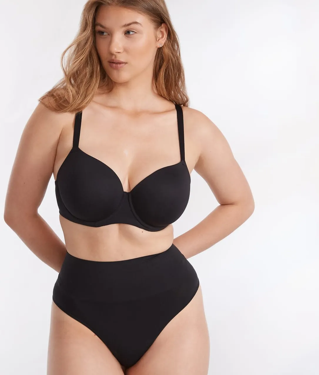 The Smoothing Seamless Thong
