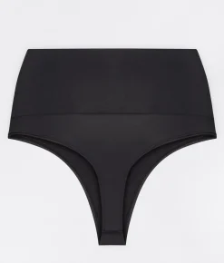 The Smoothing Seamless Thong