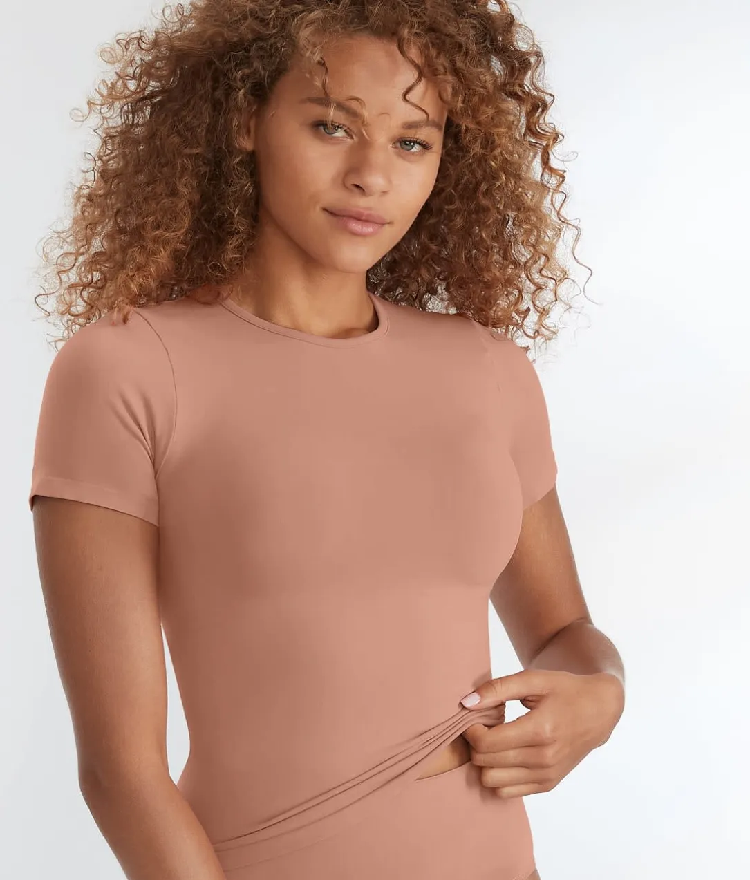 The Smoothing Seamless T-Shirt