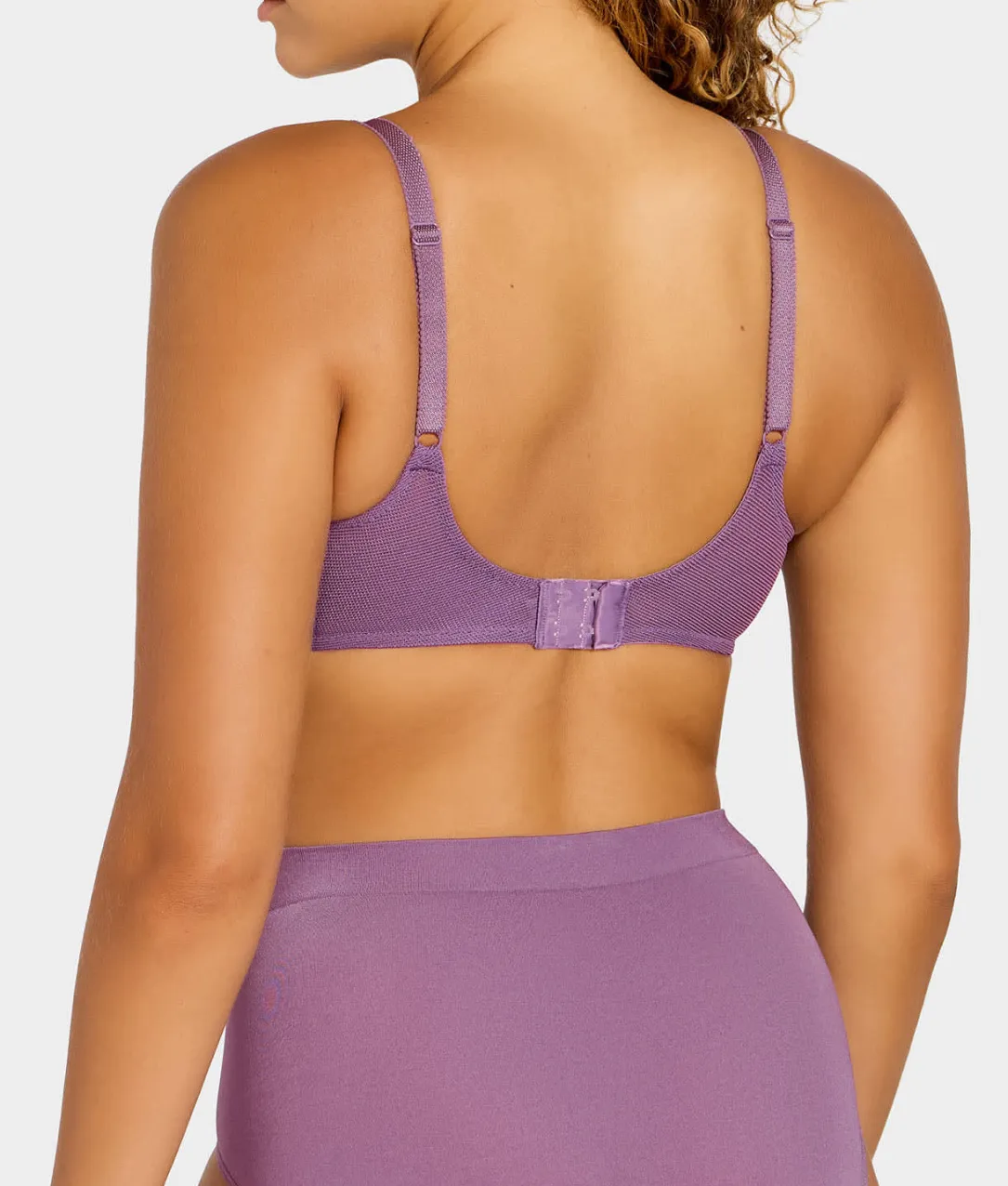 Visual Effects Minimizer Bra