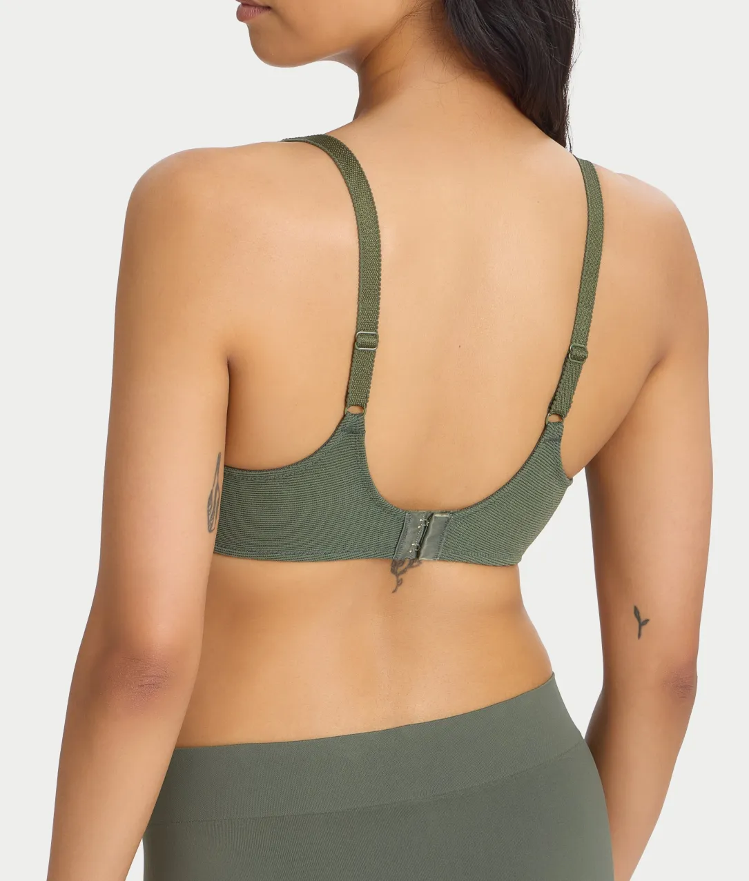 Visual Effects Minimizer Bra